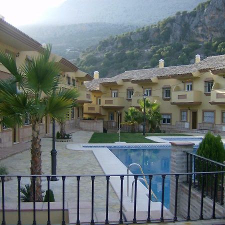 Casa Estacion De Benaojan Villa Exterior photo